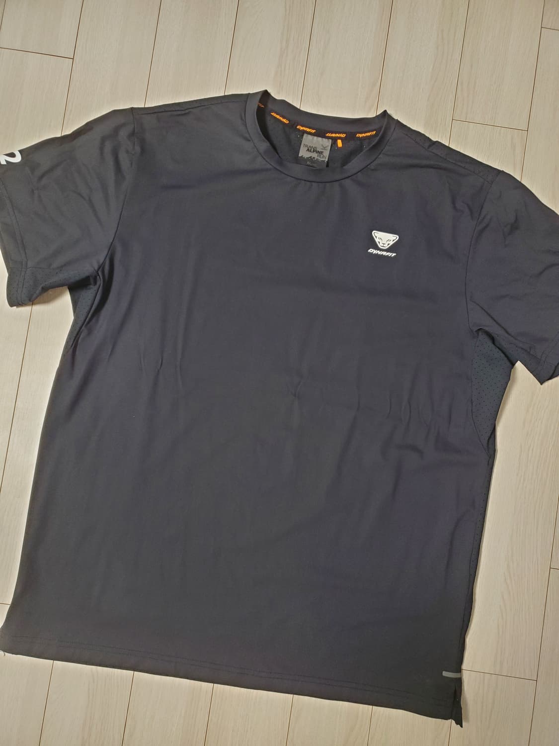 다이나핏 러닝 트레이닝 기능성 반팔티 사이즈105 xl

약간의 사용감  상품이미지1