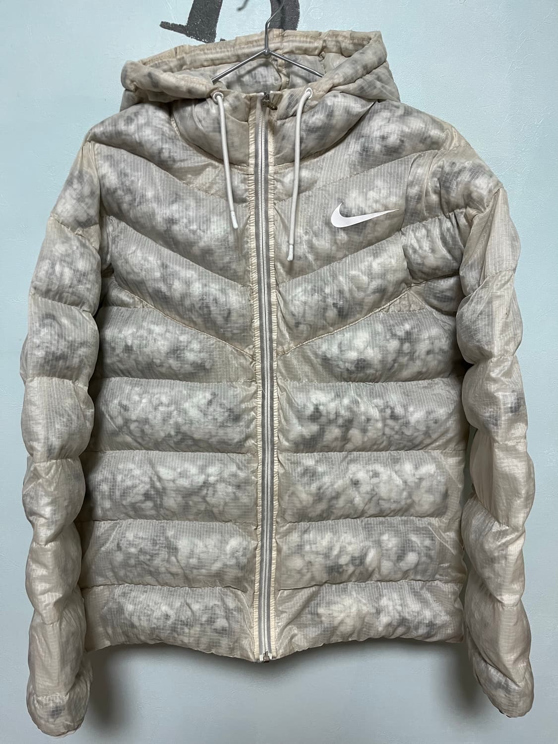 나이키 화이트  에코다운  패딩 점퍼 상품이미지1