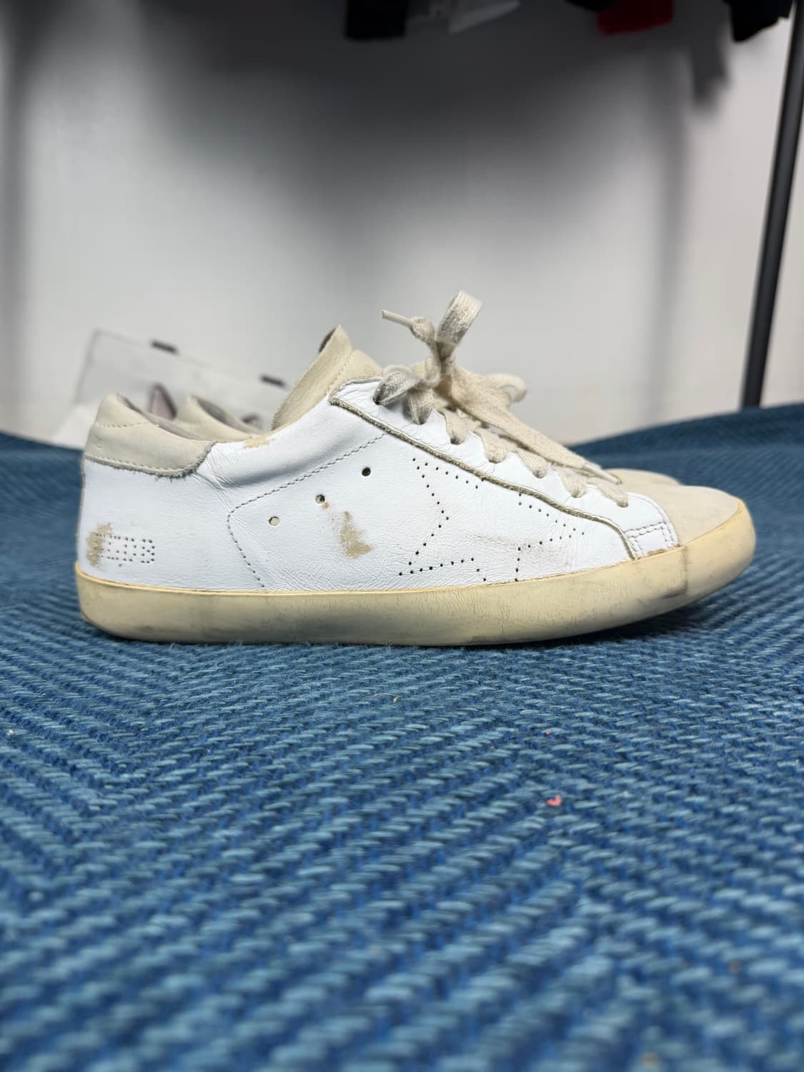 골든구스 슈퍼스타 화이트 로우탑 (사이즈 41) 상품이미지2