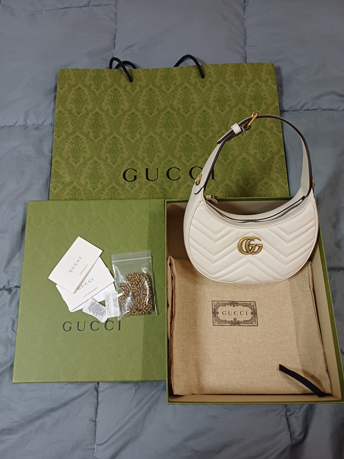 구찌 GG 마몽 하프문 쉐입 체인백 상품이미지4