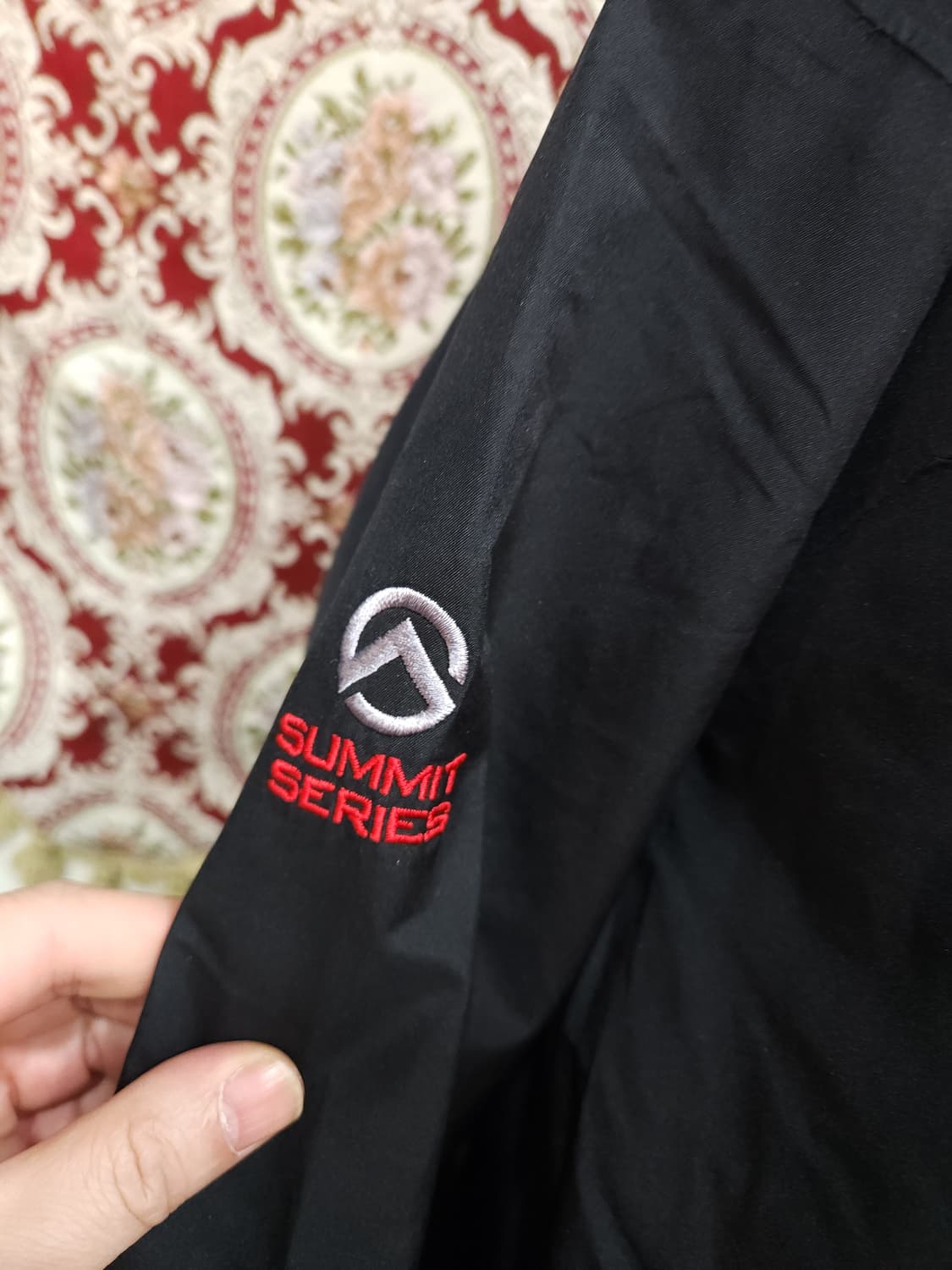 노스페이스 서밋시리즈 고어텍스 바람막이

 상품이미지2