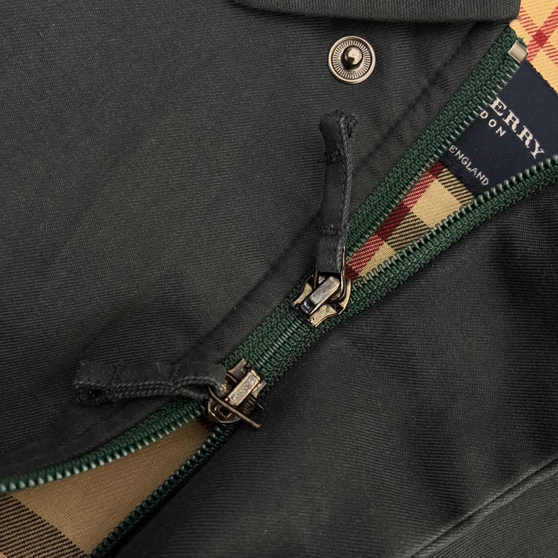 Burberry 버버리 노바체크 블랙 애시데일 블루종 자켓 상품이미지4