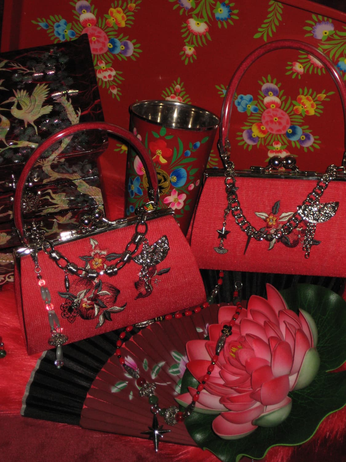 오리엔탈 레드 자수 도트 클러치백 체인메이드 상품이미지9