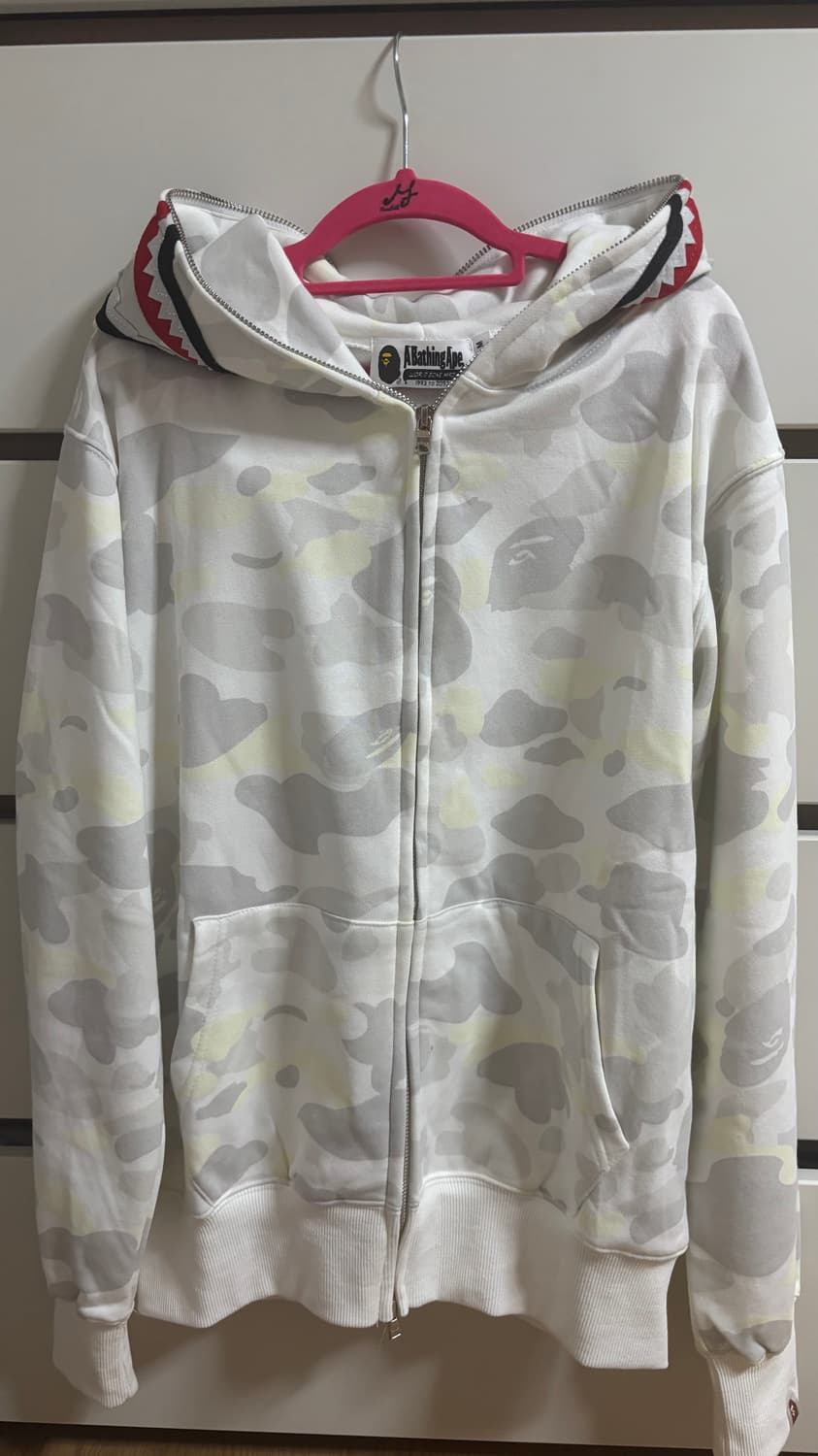 베이프 샤크 후드집업 백계 야광 상품이미지2