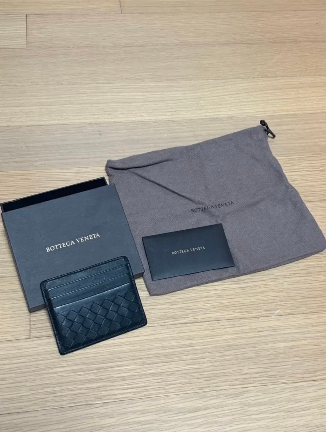 보테가베네타 인트레치아토 카드지갑 상품이미지1