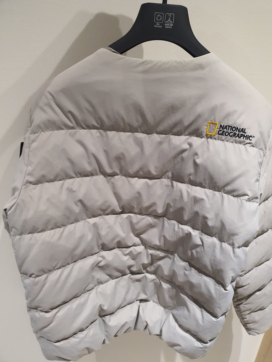네셔널지오그래픽  경량패딩  상품이미지3