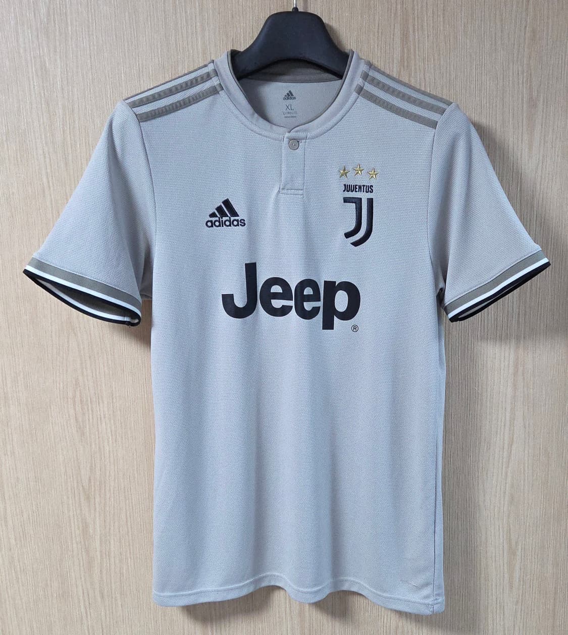 (착샷) 아디다스 유벤투스 유니폼 져지 18-19 레트로  상품이미지1