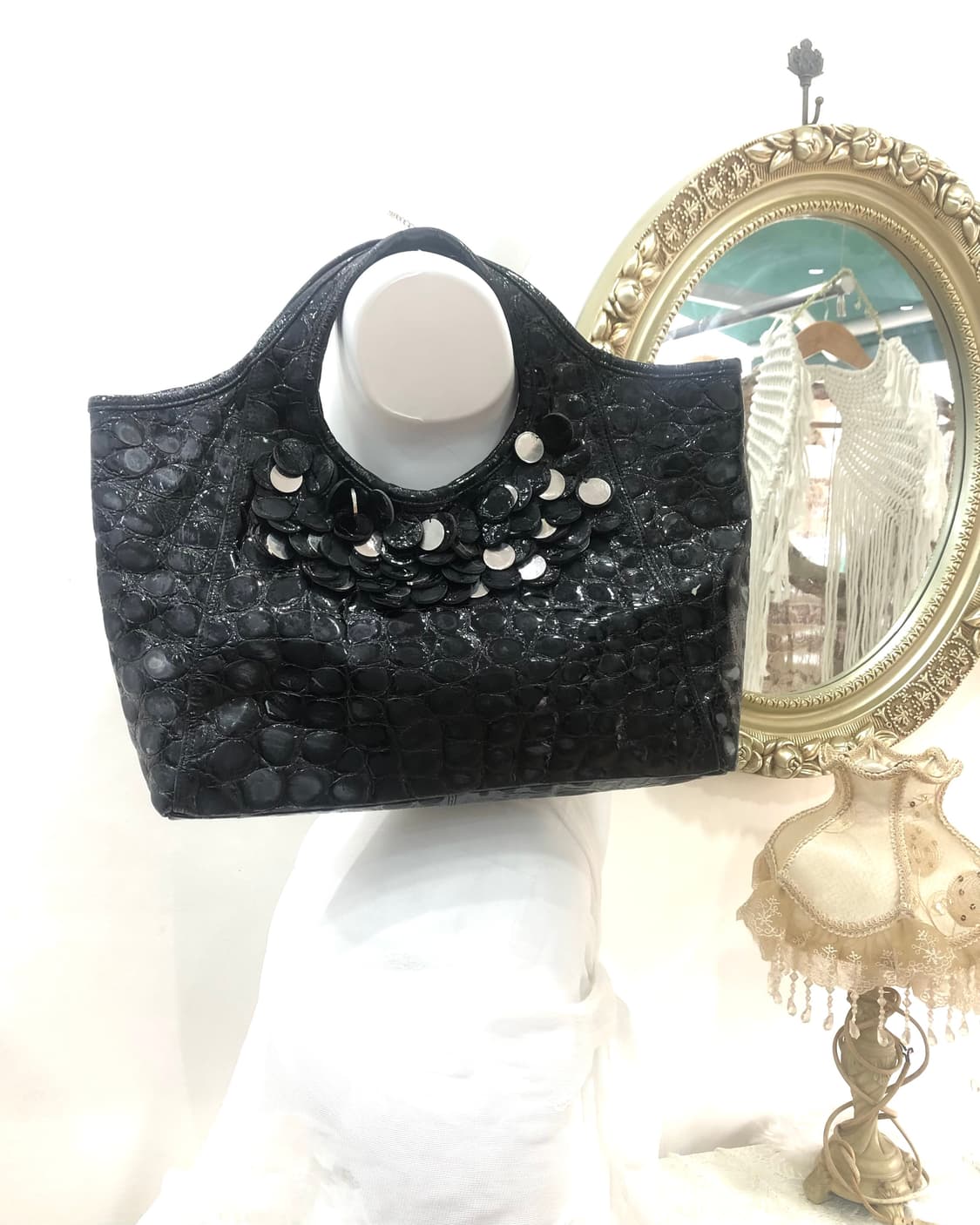 croc texture decorative black tote bag 상품이미지1