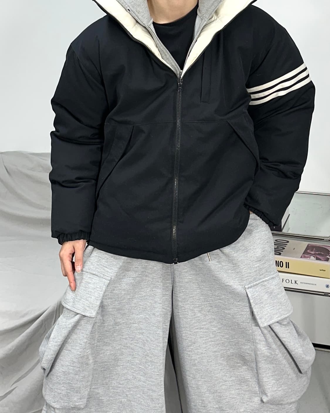 아디다스 블랙 화이트 리버시블 넉다운 패딩 L 상품이미지2