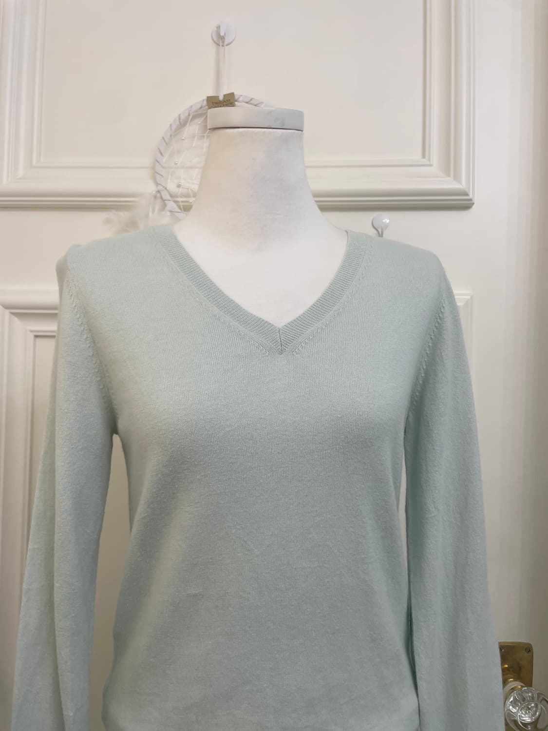 UNIQLO sheer mint basic v-neck knit top 상품이미지5