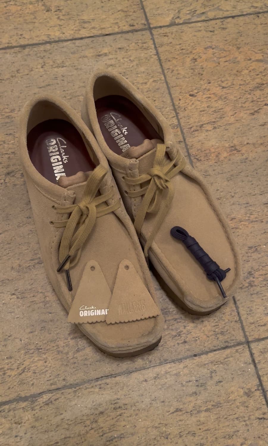 clarks 클락스 왈라비 베이지 상품이미지1