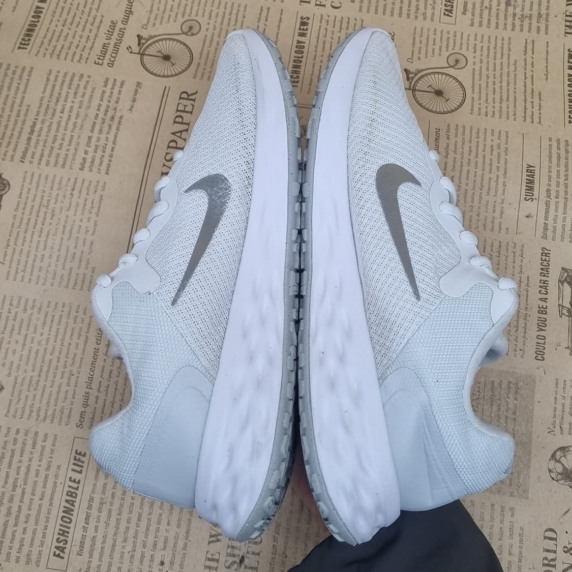 나이키 레볼루션6 여성운동화240 상품이미지5