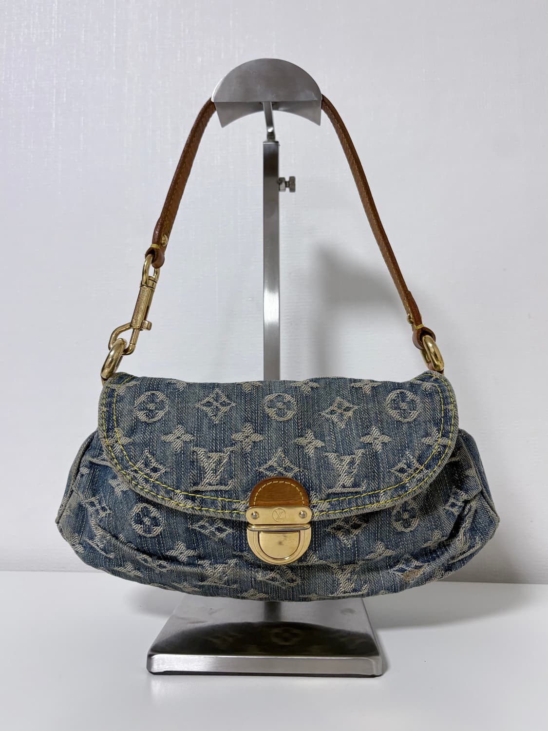 루이비통 데님 플리티백 상품이미지1