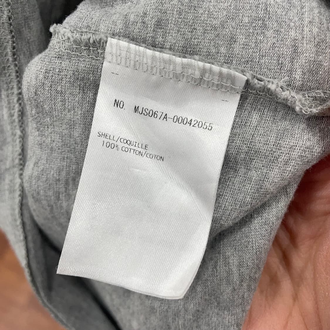 톰브라운 사이드 슬릿 반팔티 상품이미지5