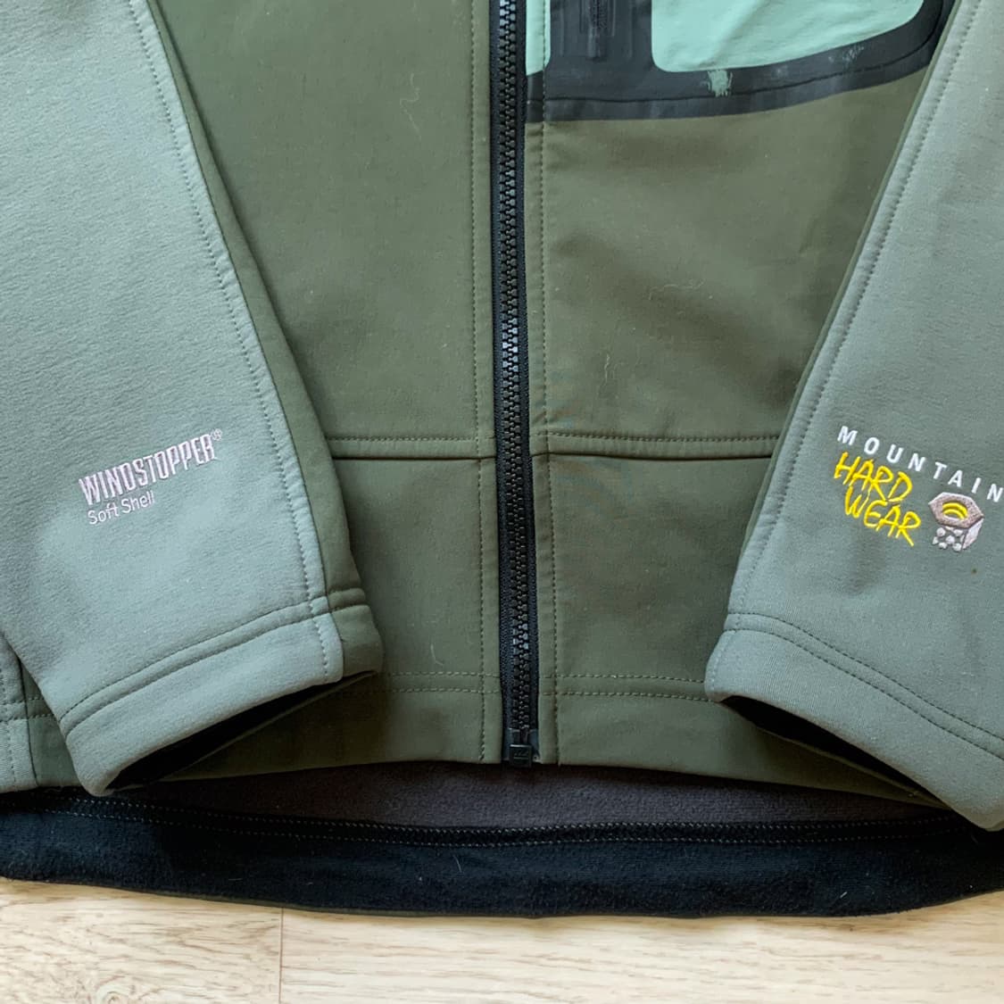 빈티지 마운틴하드웨어 올리브 그린 소프트쉘 자켓 상품이미지4