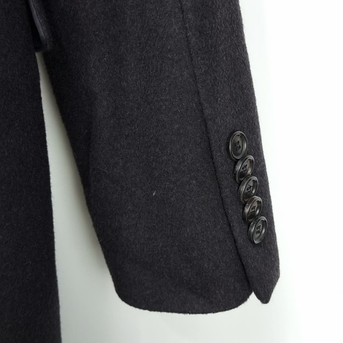 솔리드 옴므 캐시미어 모직 싱글 코트 블랙 P01153 상품이미지6