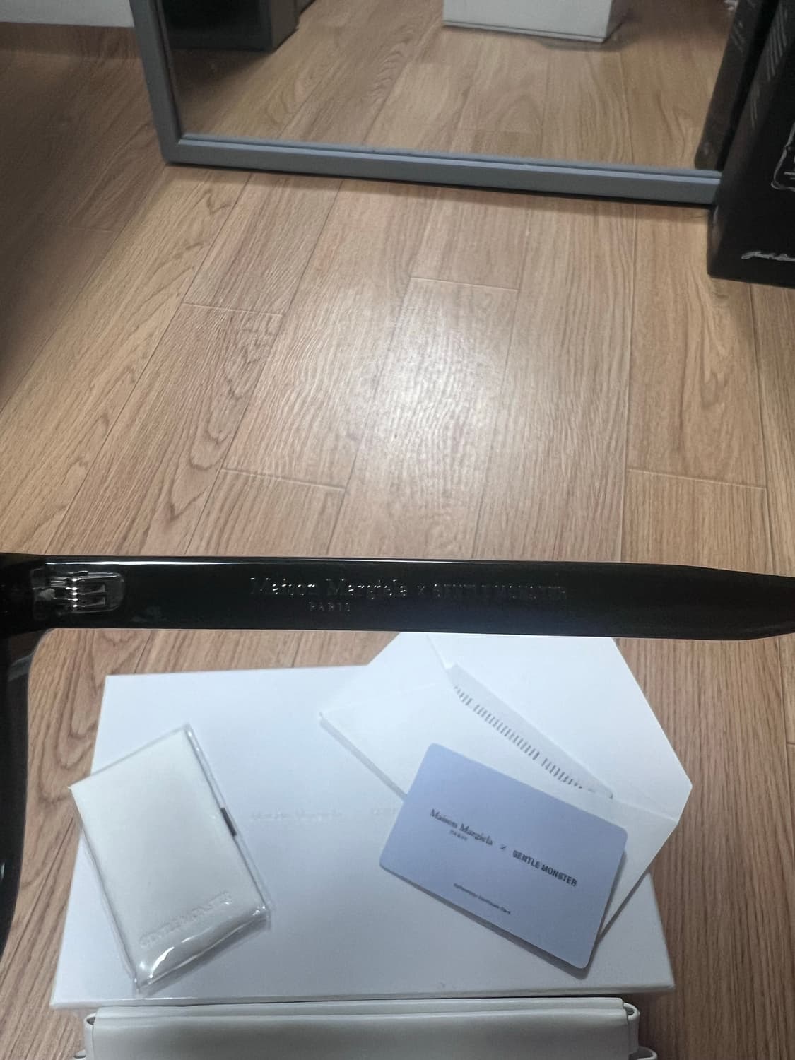 젠틀몬스터x마르지엘라 MM010 블랙 상품이미지4