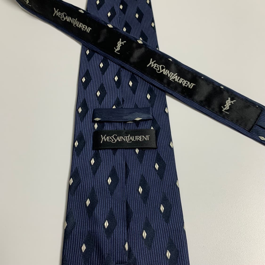 입생로랑 기하학적패턴 100실크 명품넥타이 네이비 A+등급 상품이미지4