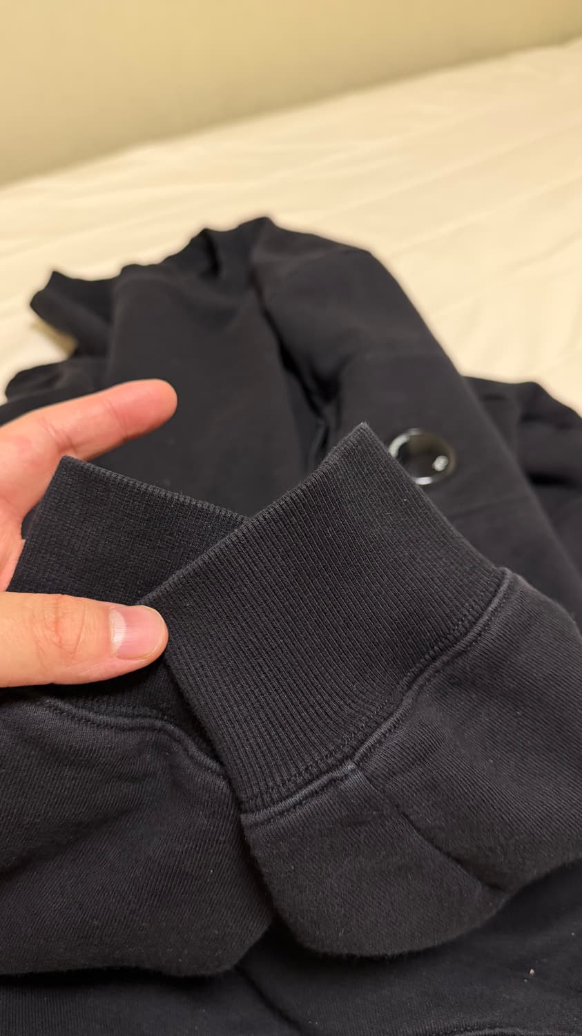 cp컴퍼니 맨투맨 블랙 L 상품이미지2