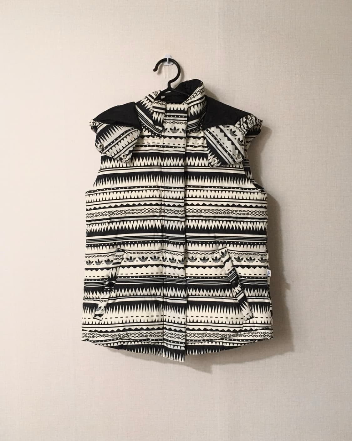 ADIDAS pattern padded vest 상품이미지1