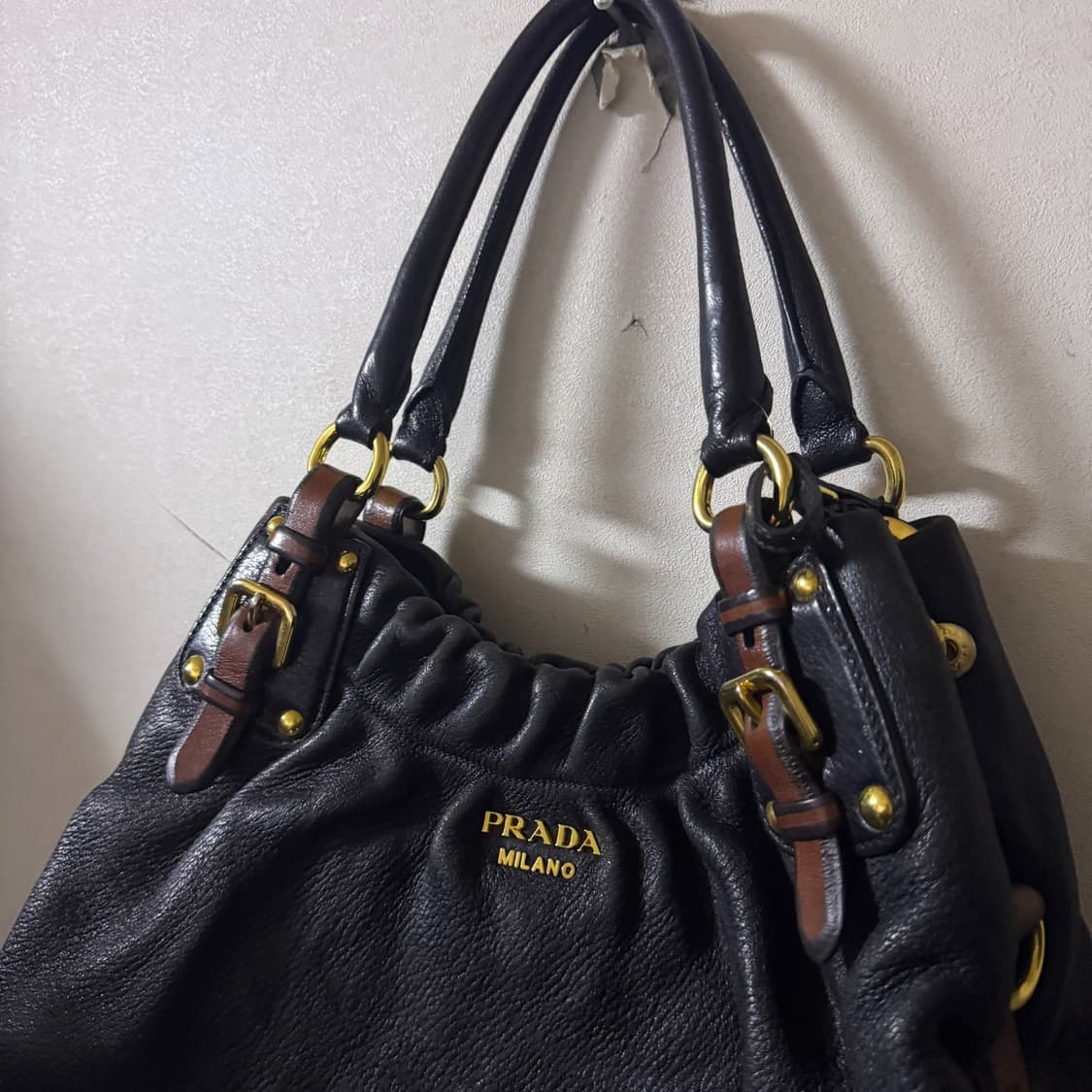 프라다 카프스킨 여성 토트&숄더백 상품이미지2