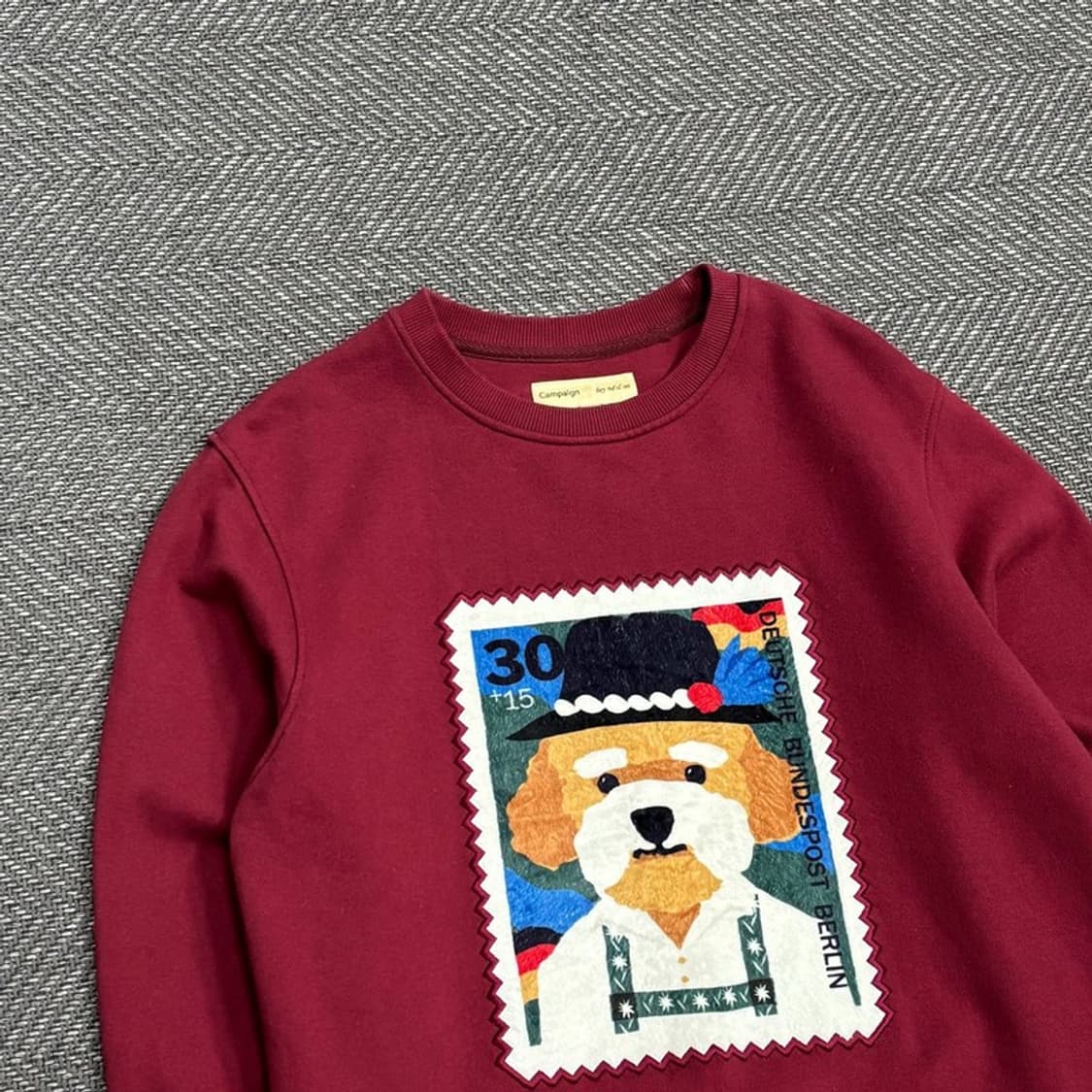 비욘드 클로젯 우표 패치 맨투맨 V0521 상품이미지3