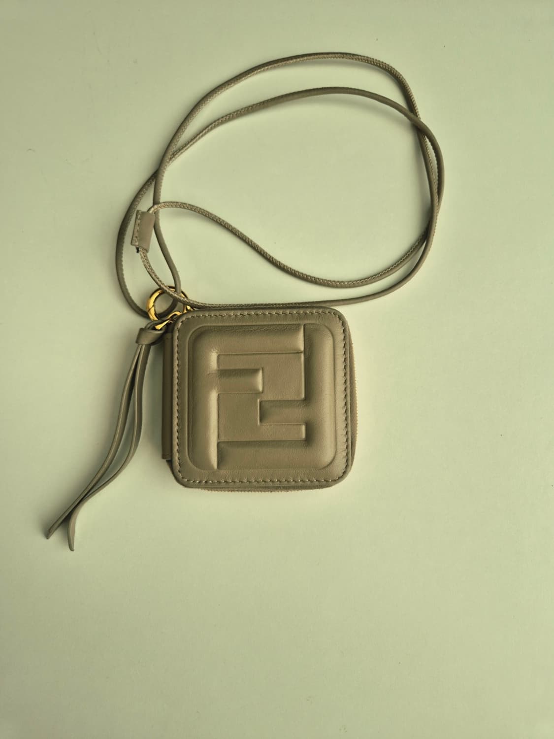 펜디 큐브 코인지갑 상품이미지8