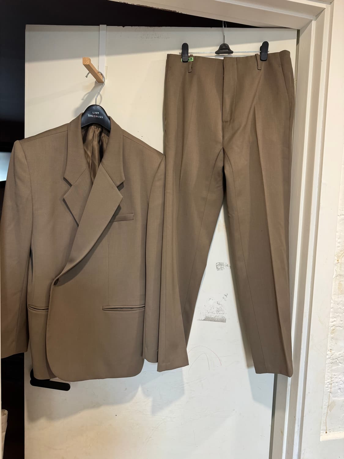 캐리오버 수트 셋업  상품이미지1