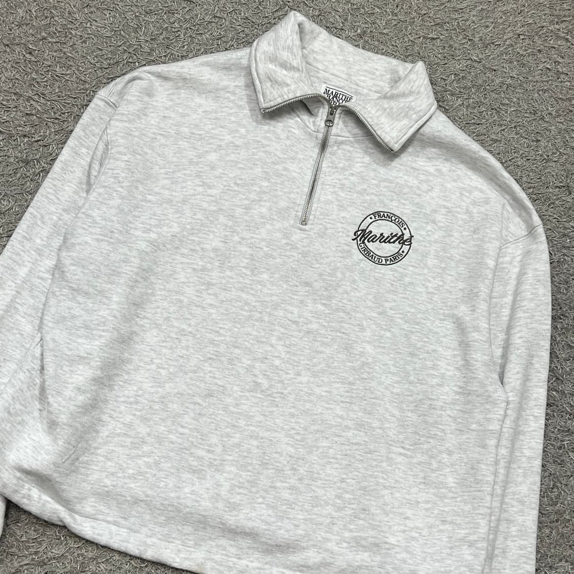 [우먼95] 마리떼프랑소와저버 반집업 맨투맨 상품이미지1