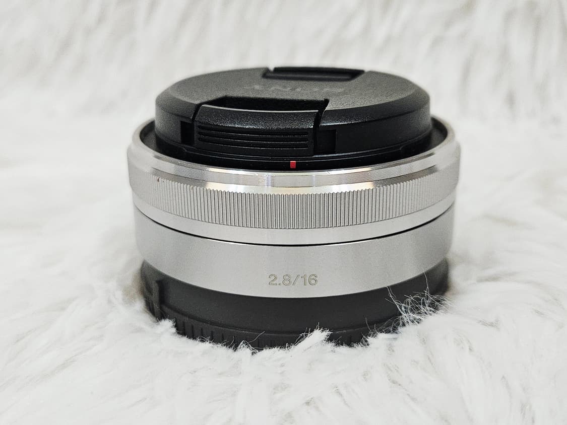 [민트] 소니 SEL16F28 미러리스 단렌즈 판매 상품이미지1