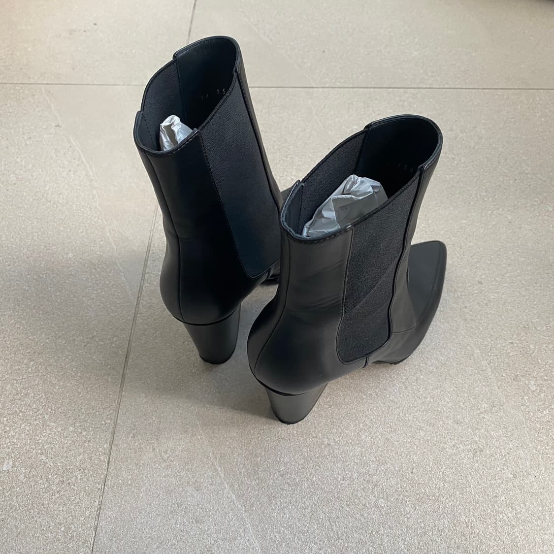 [250] 페라가모 MARINEO 간치니 여성 밴딩 부츠 7.5 상품이미지3