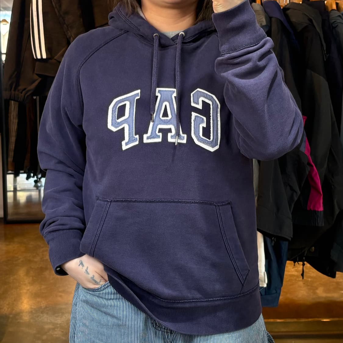 GAP 네이비 후드 상품이미지1