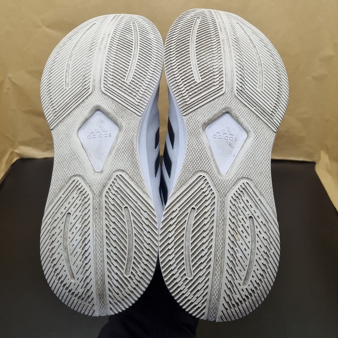 아디다스 듀라모10 남성운동화275 상품이미지3