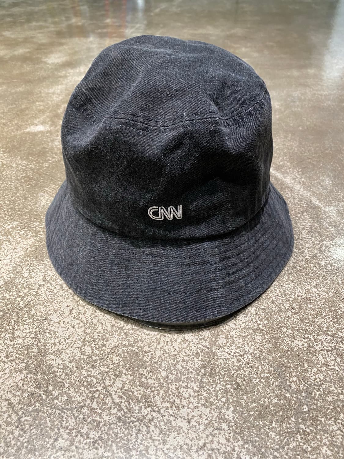 CNN 데님 버킷햇 상품이미지1