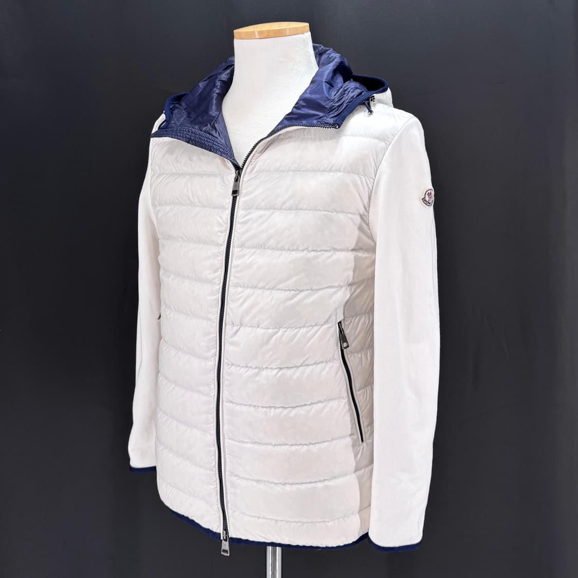 [M사이즈] 몽클레어 패딩 후드집업 자켓 화이트 상품이미지2