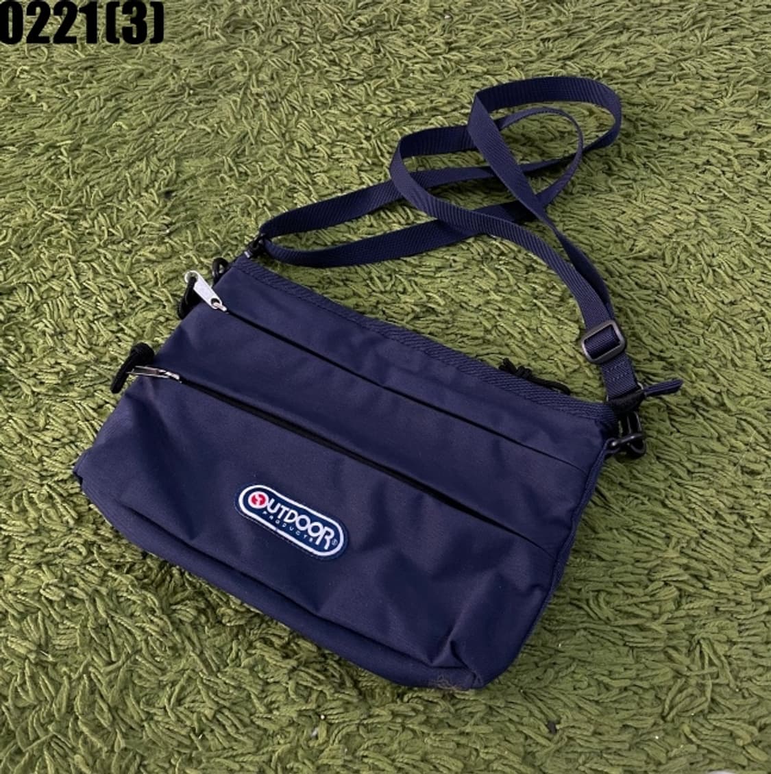 아웃도어프로덕트 크로스백 가방 상품이미지1