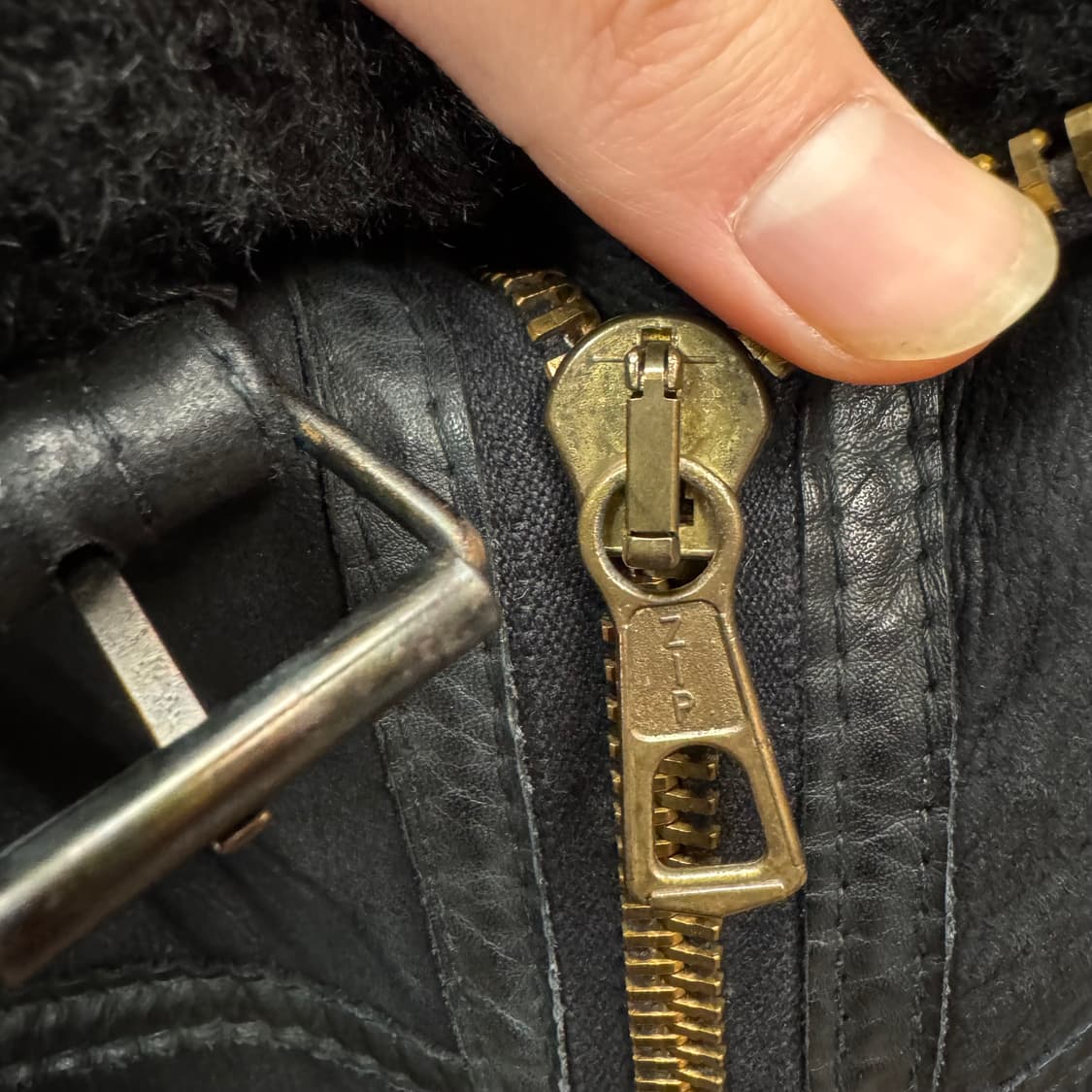 90s USA VINTAGE B-3 타입 항공 레더 스웨이드 무스탕 블랙 상품이미지5