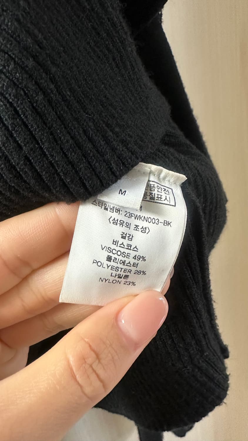 룩캐스트 위트니 컷아웃 타이 니트(M) 상품이미지4