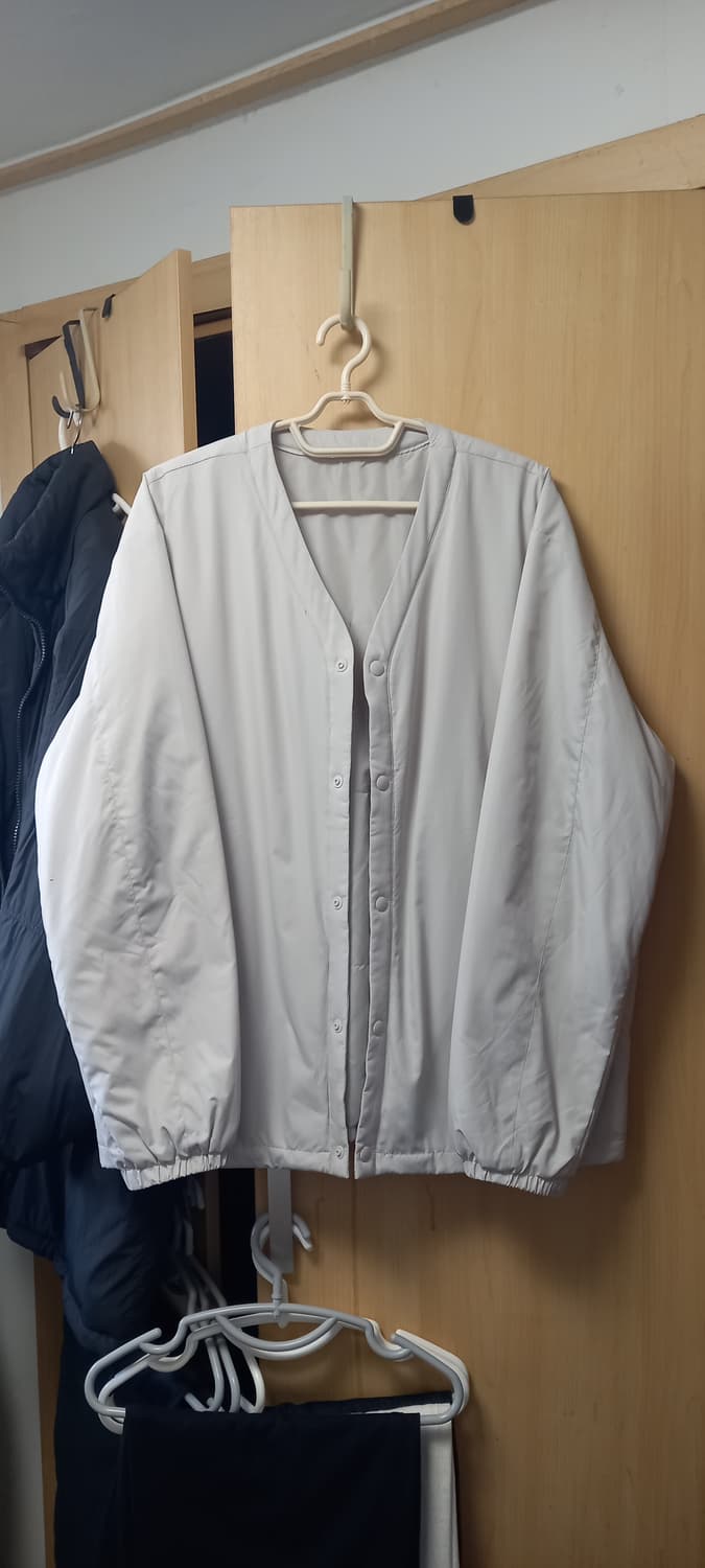 두벌 에잇세컨즈 브이넥 경량패딩 블랙 아이보리 2XL 상품이미지6