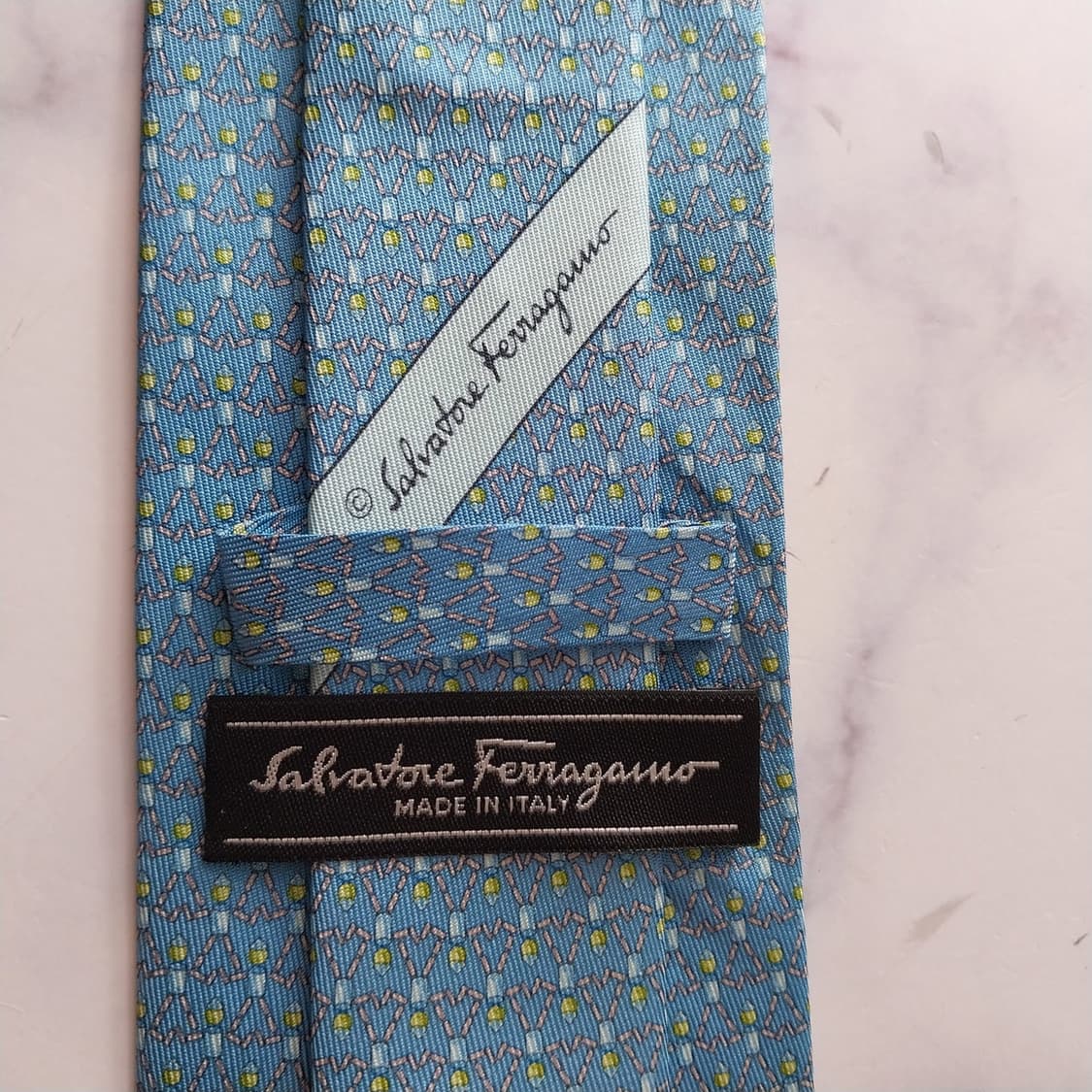 살바토레 페라가모 밀랍인형 모티브 넥타이 8.2cm A+등급 K1951 상품이미지7