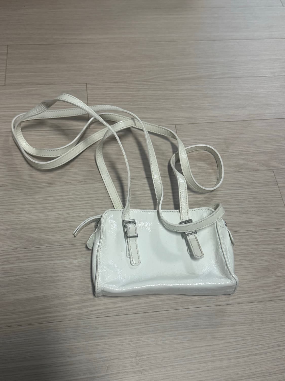 팔로마울 화이트 미니 레더백 상품이미지3