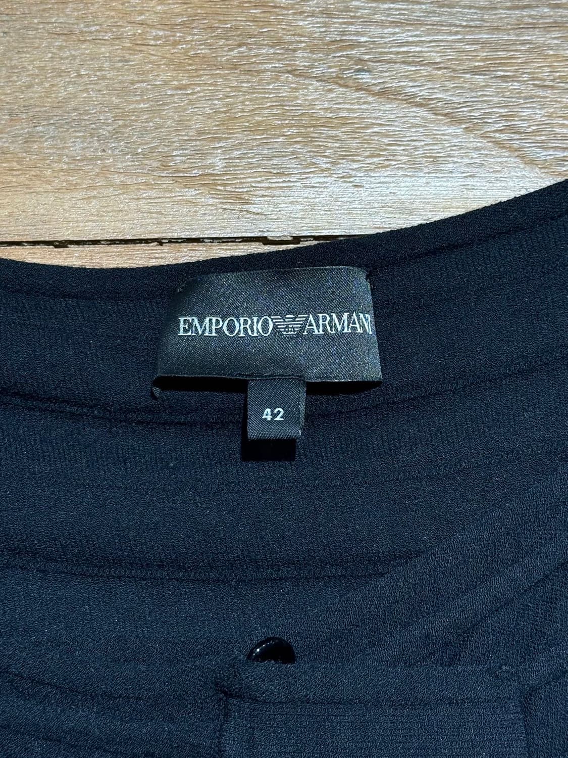 엠포리오 아르마니 블랙 텍스처 립드 베스트 상품이미지7