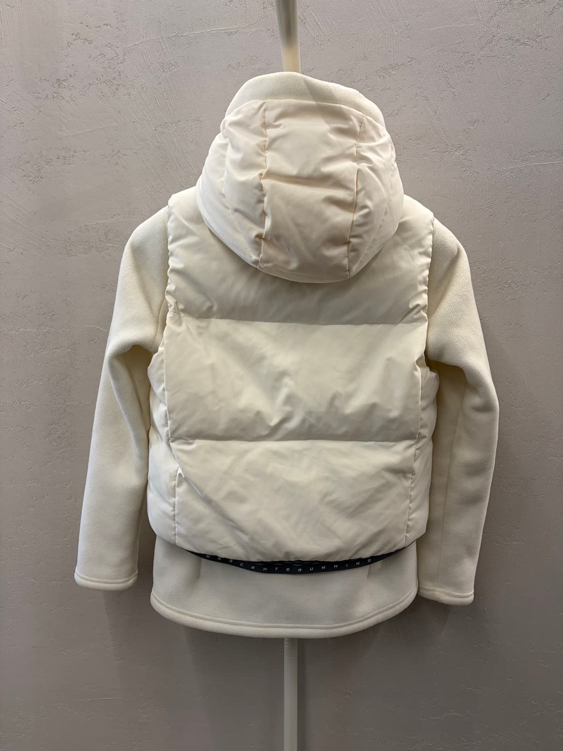 데상트 화이트 후드 패딩 자켓 M 상품이미지6