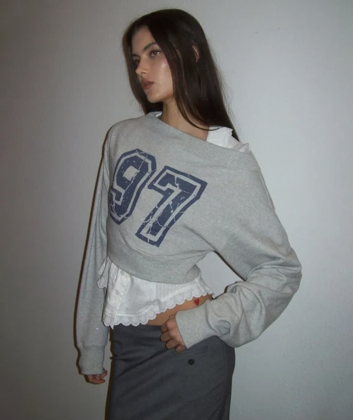 Sculptor 스컬프터 오프숄더 크롭 스웻셔츠 S 상품이미지1