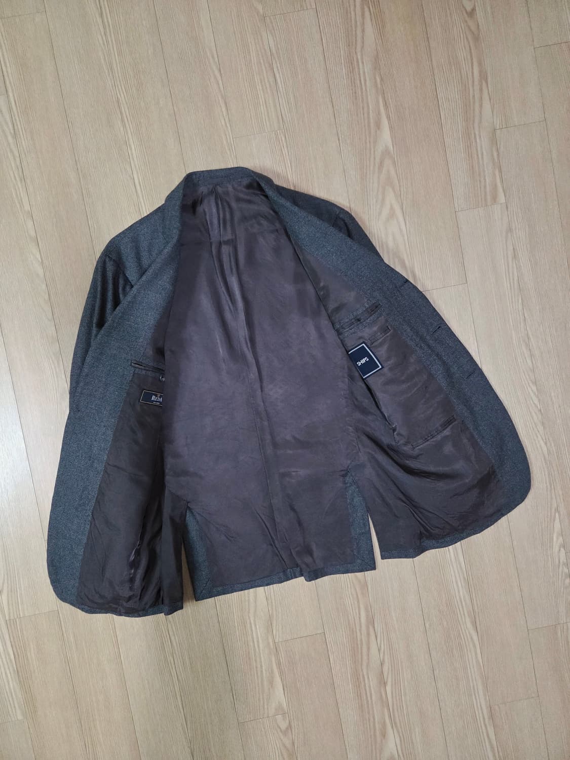 쉽스 재팬 레다 패브릭 쓰리 버튼 블레이져 상품이미지6