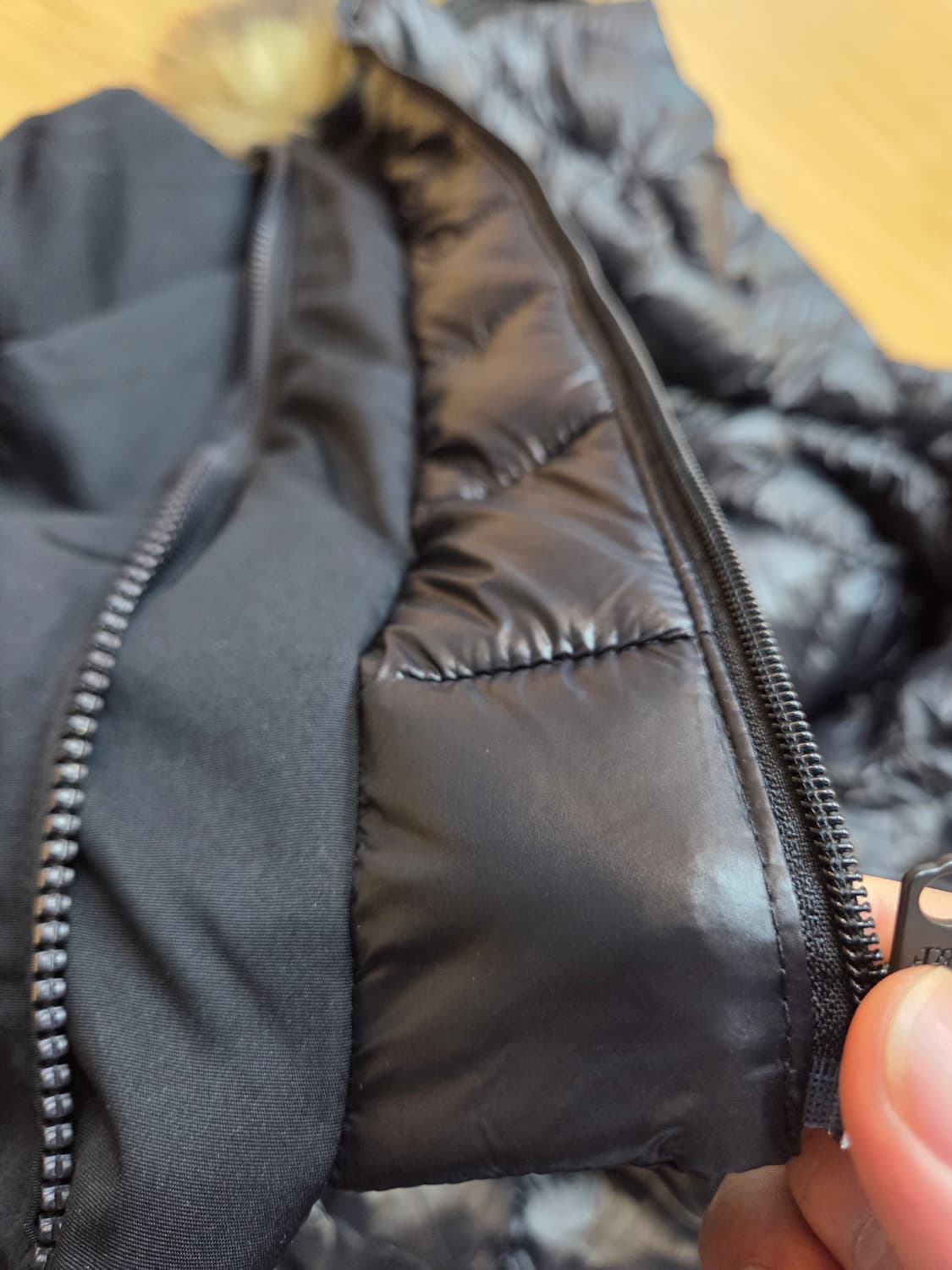 Abercrombie & Fitch 여성 롱패딩 블랙 색상입니다. 사이즈 상품이미지6