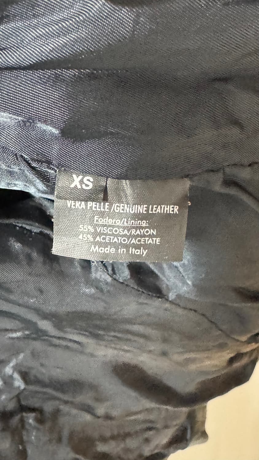 닐바렛 가죽수트 상품이미지4