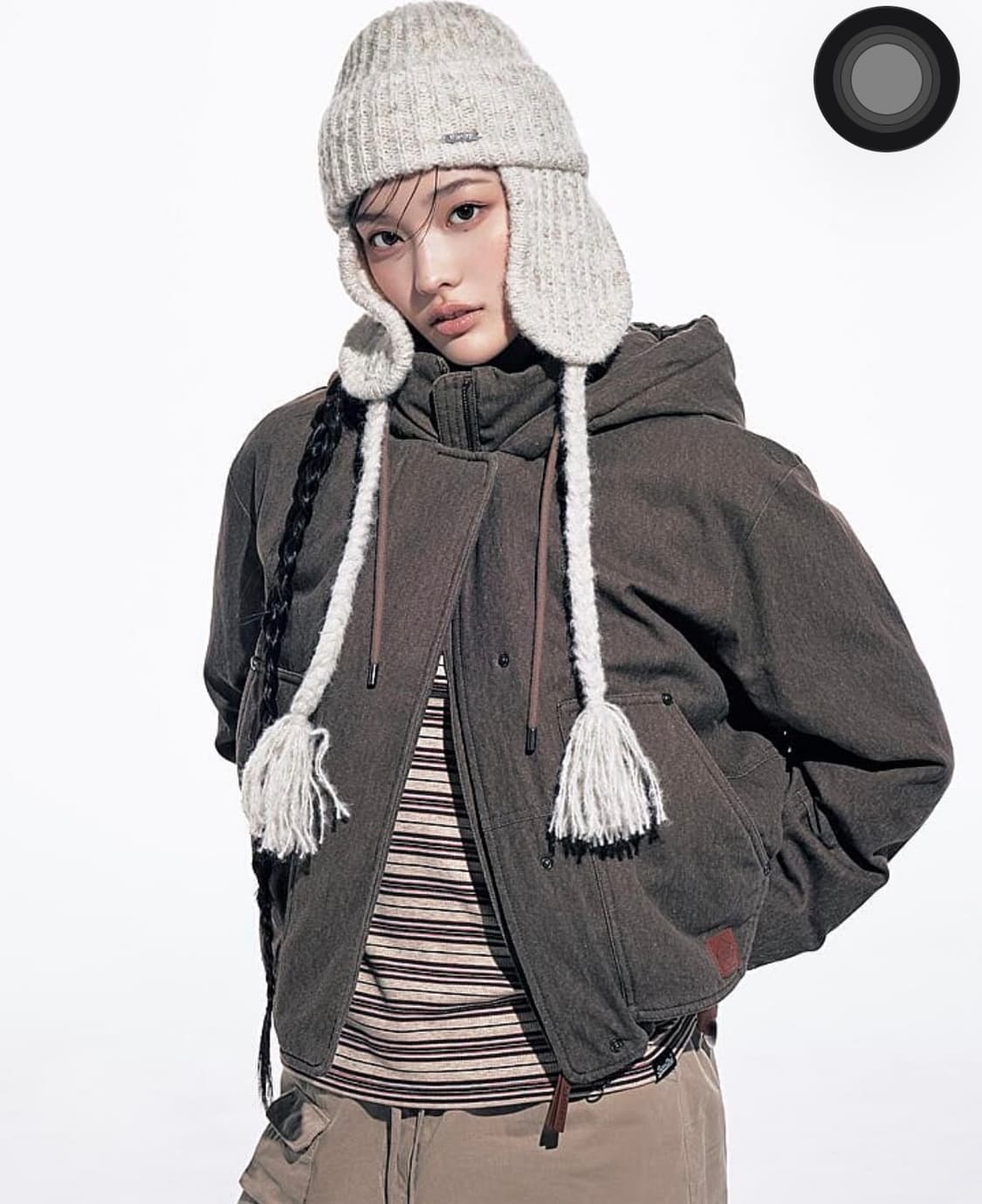 새상품) 슈퍼드라이 (아일릿 이로하 착용) 패딩 후드 자켓 상품이미지1