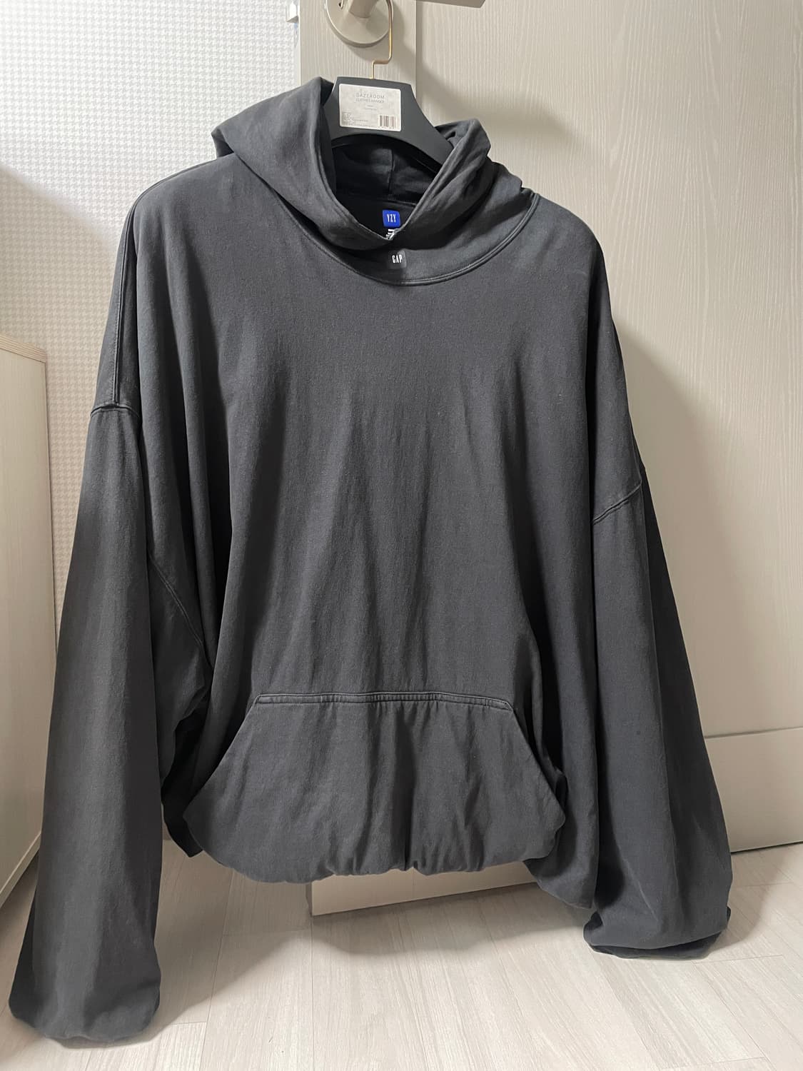 이지갭발렌시아가 padded 후디 블랙 S 상품이미지1
