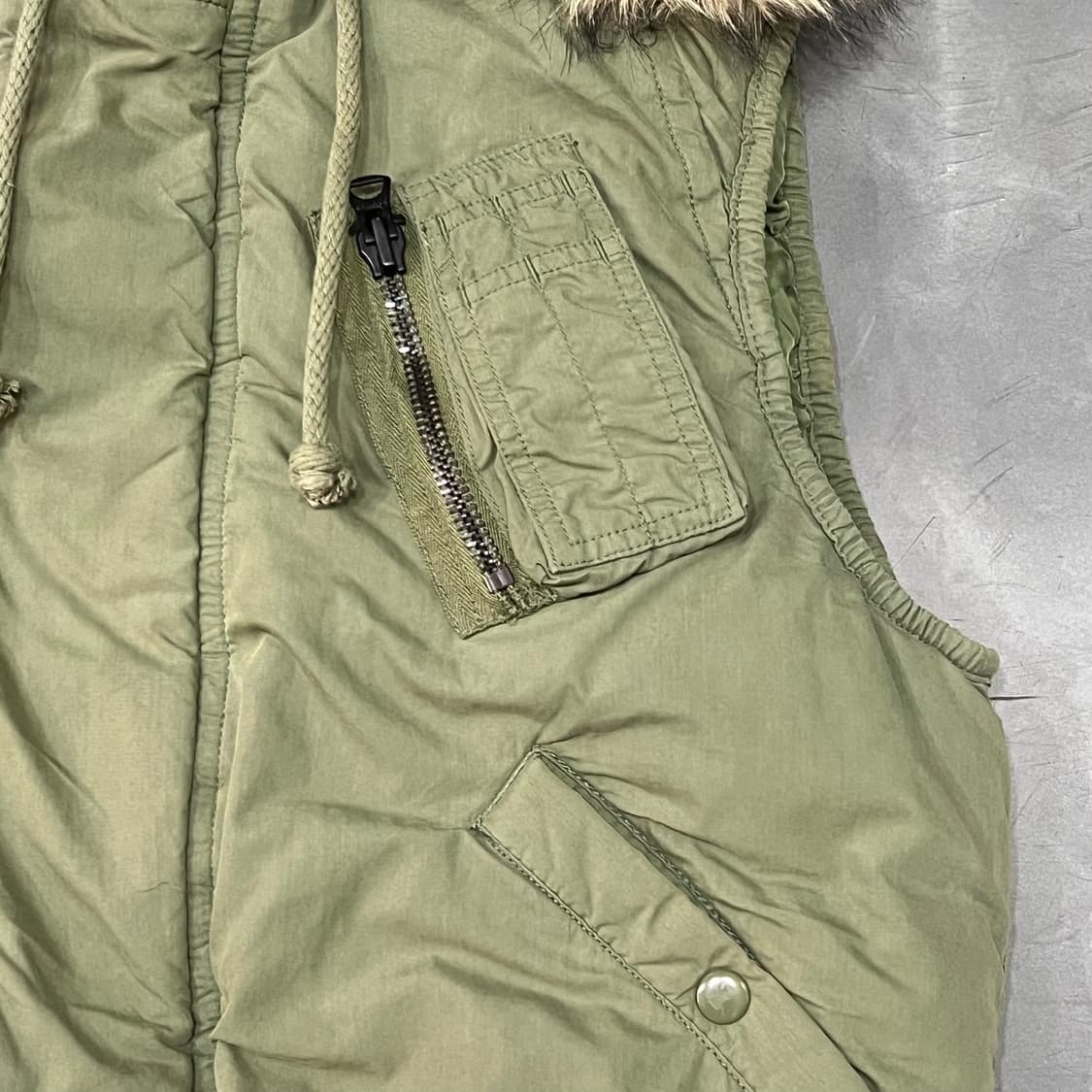  데님앤서플라이 퍼후드 베스트 y14545  상품이미지4